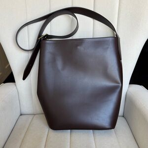 Faux leather shoulder tote bag in dark brown